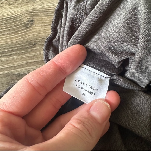 VUORI All Day Romper Jumpsuit V Neck Loungewear Women’s Size XL Charcoal Gray - Picture 2 of 4